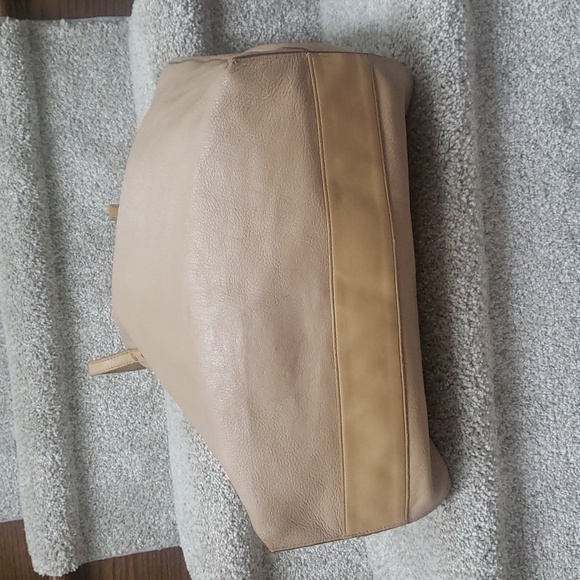 Chloé calf skin tote with zip side pocket Authentic - Picture 7 of 13